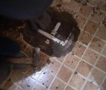 南京卫生间漏水维修公司为您分享下卫生间渗水如何处理及注意事项