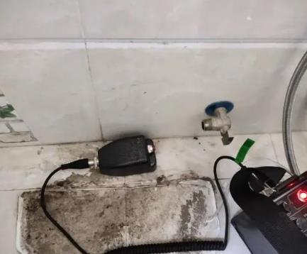 南京屋顶漏水维修公司分享下卫生间漏水的危害及解决方法