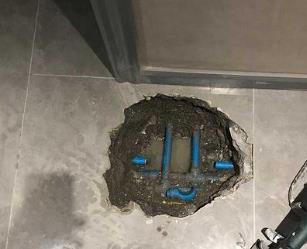 南京阳台漏水维修公司分享下暖气管道漏水的原因有哪些